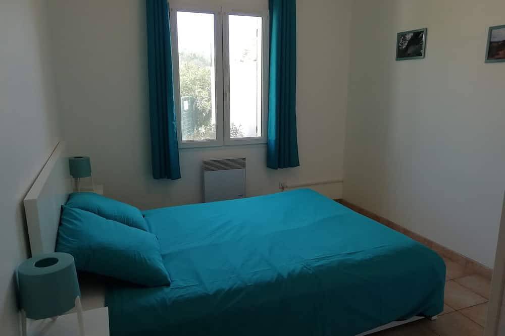 Entire apartment, Clos des Plumbagos, between Avignon and the Ventoux in Monteux, Vaucluse