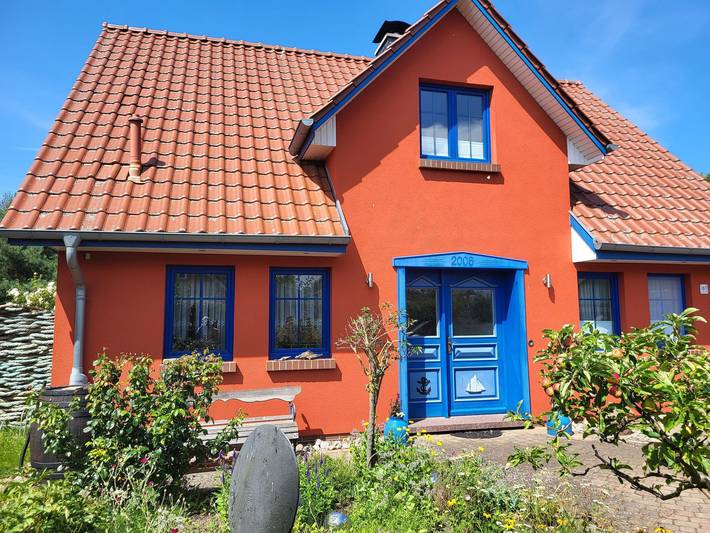 Ferienwohnung für 4 Personen, mit Garten und Terrasse in Wustrow - 2