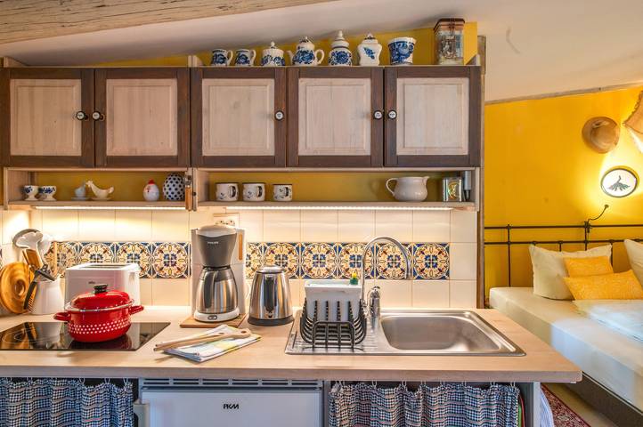 Casa de vacaciones 'Charlottes Landlust' con terraza y jardín privados in Klockenhagen, Ribnitz-Damgarten