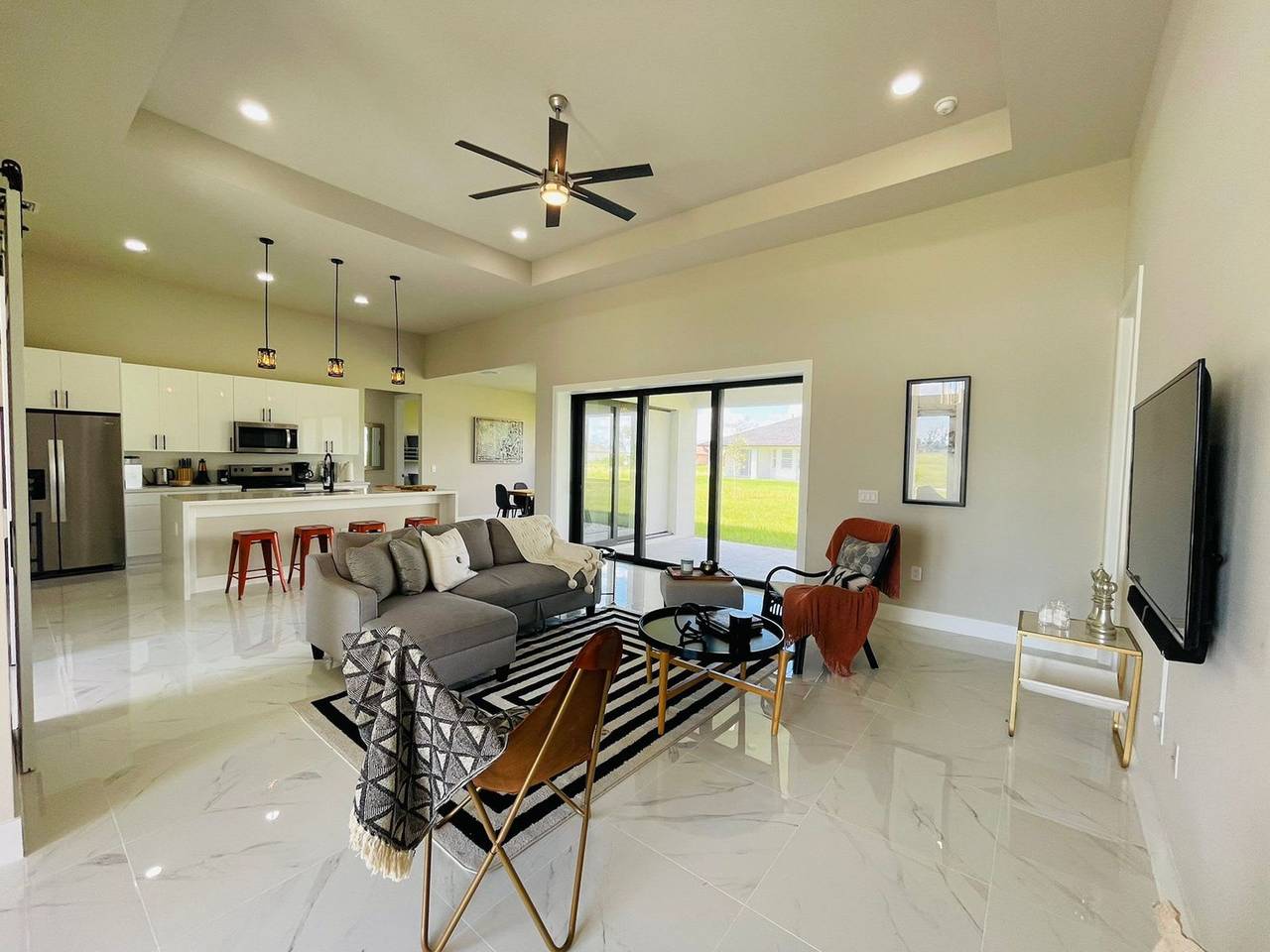 Xlhouse  Safe Comfortable Perfect for Big Families in Cape Coral, Southwest Florida