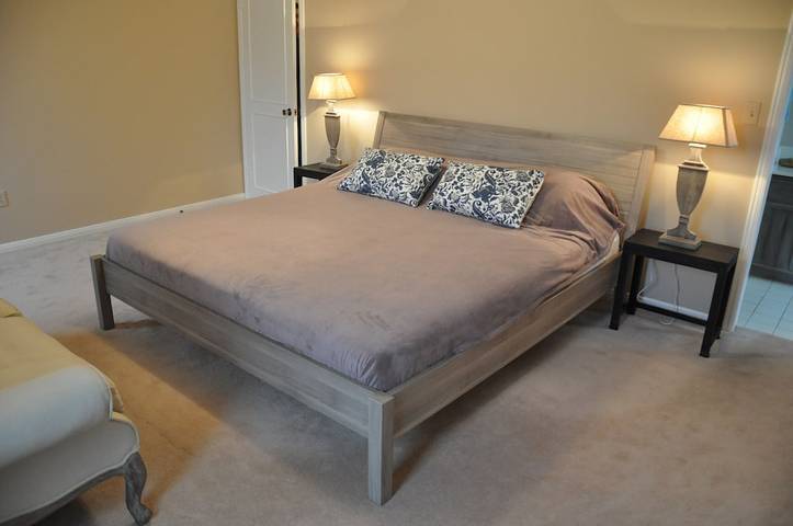 Villa for 8 people, with yard and terrace in Canada