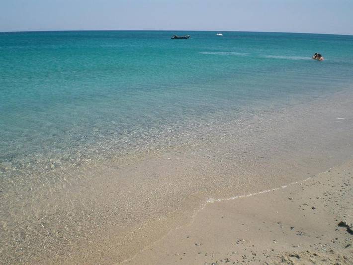 Location de vacances pour 8 personnes, avec terrasse et jardin dans Marina di Davoli - 3