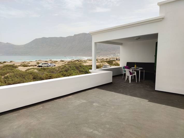 In Caleta De Famara mit Terrasse in Playa de Famara, Teguise