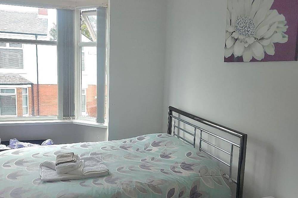Entire apartment, Lovely 3-bedroom apartment in South Shields in South Shields, South Tyneside