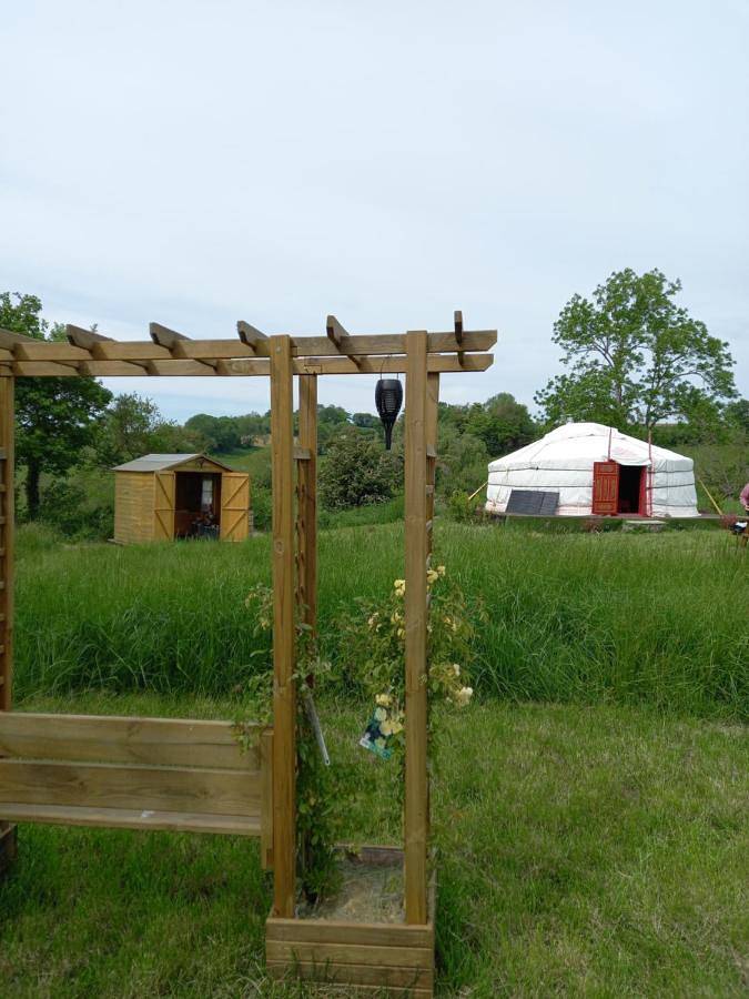 Tente pour 4 personnes, avec vue ainsi que jardin et terrasse dans le Calvados - 2