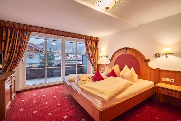 Hotel für 3 Personen, mit Sauna und Garten sowie Balkon, kinderfreundlich in Unterjoch - 4