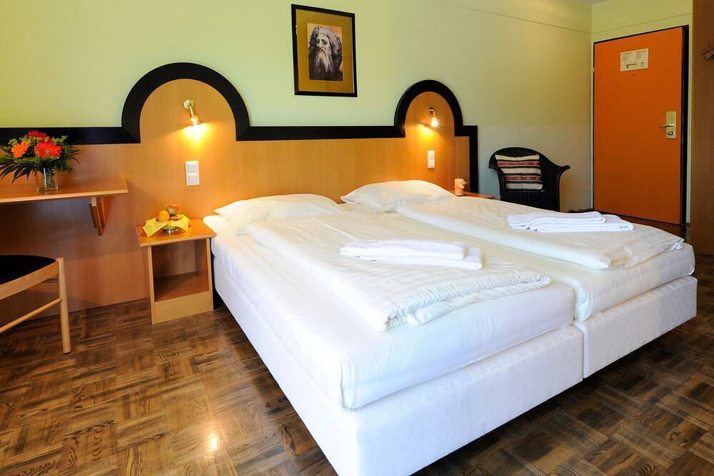 Kunsthotel Fuchspalast - Double Room in Sankt Veit an der Glan, Mittelkärnten