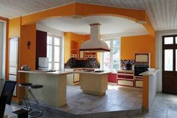 Location de vacances pour 7 personnes, avec jardin, animaux acceptés à Marcollin