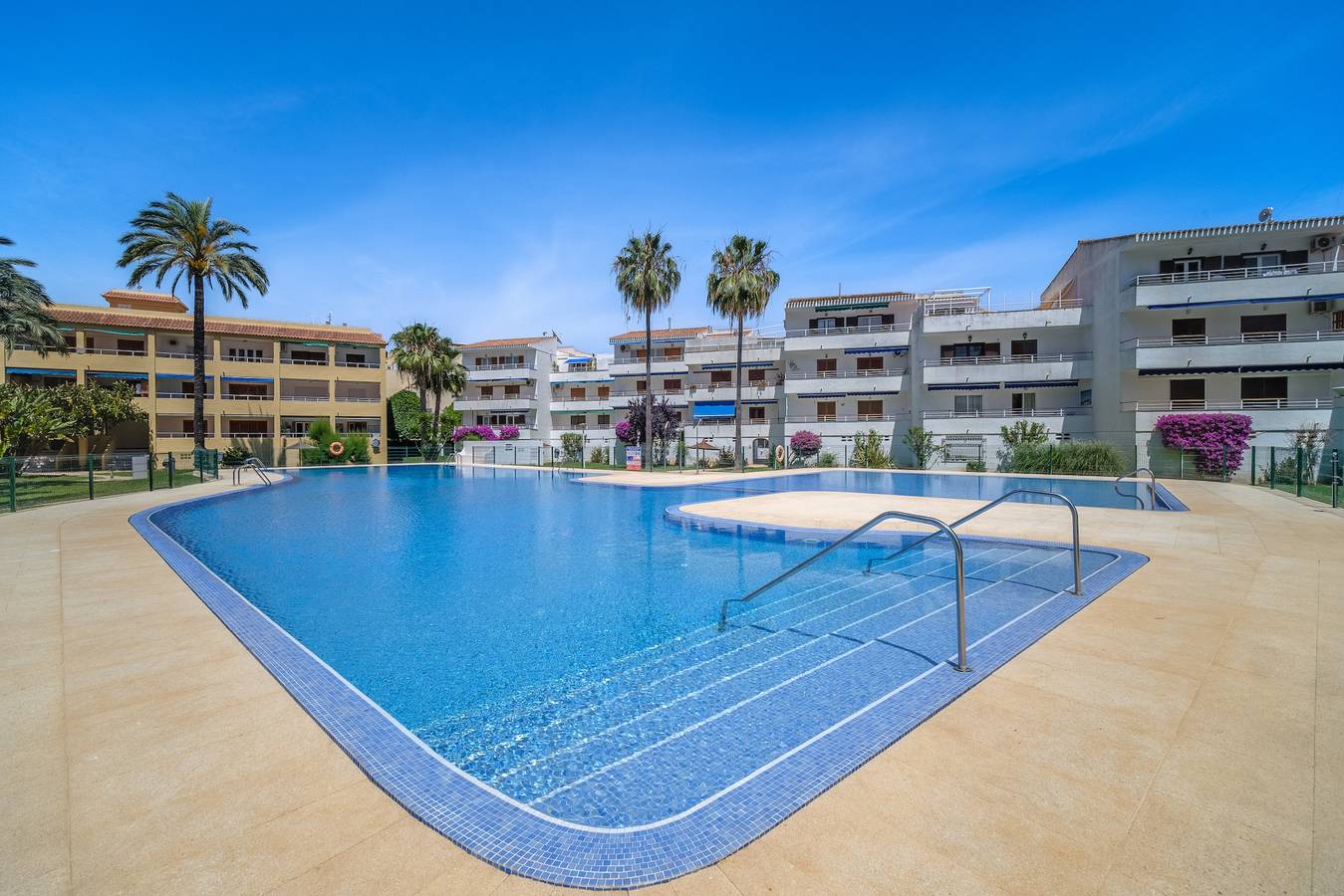 Geheel appartement, Don Pepe Indigo Apartment Javea With Terrace, Wifi and Large Communal Pool in Jávea, Costa Blanca