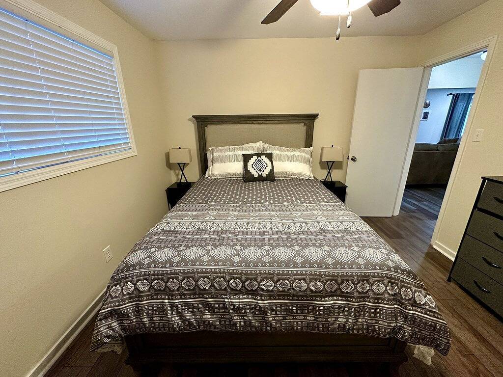 New! Beautifully Renovated, 3bd that has it all! in Jackson, Hinds County