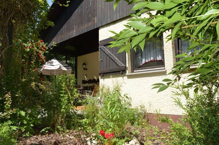 Ferienhaus für 4 Personen, mit Garten und Sauna in Thalfang