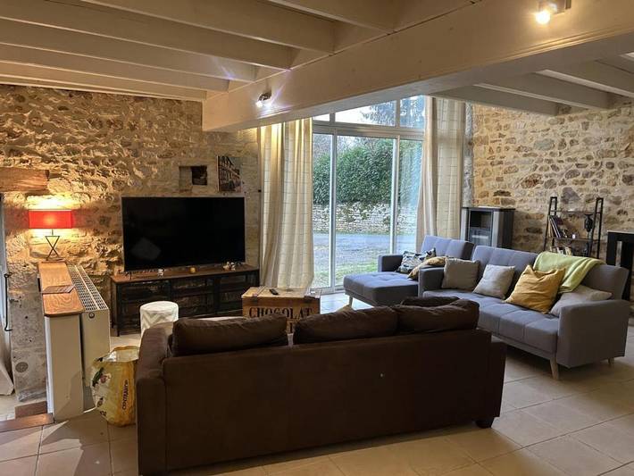 Location de vacances pour 5 personnes, avec terrasse et jardin à Saint-Gourson - 2