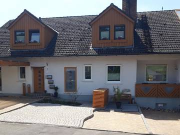 Ferienwohnung für 5 Personen, mit Ausblick und Sauna sowie Balkon in Litzendorf