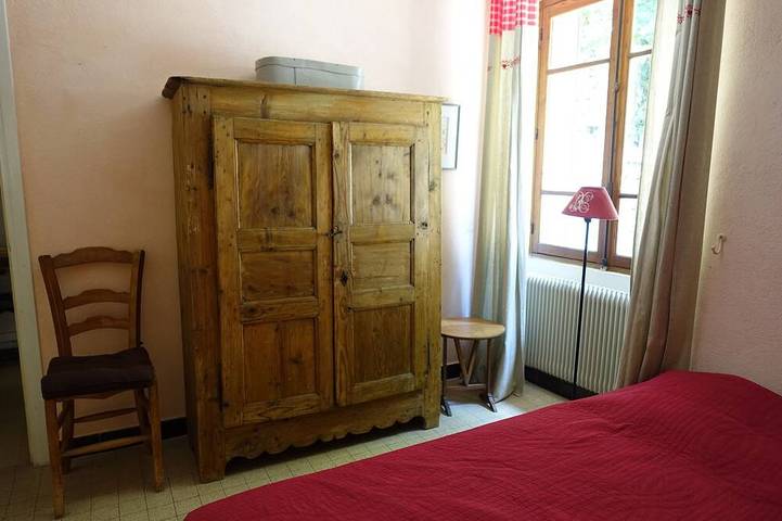 2 bedroom private vacation home in vogue in Vogüé, Ardèche