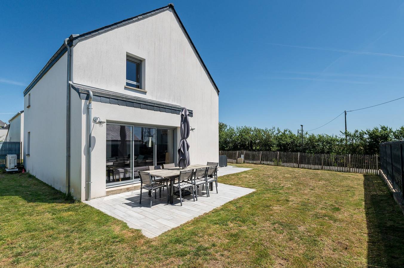 Casa vacacional de 3 estrellas en Plouharnel con terraza, jardín privado y Wi-Fi in Plouharnel, Côte des Mégalithes