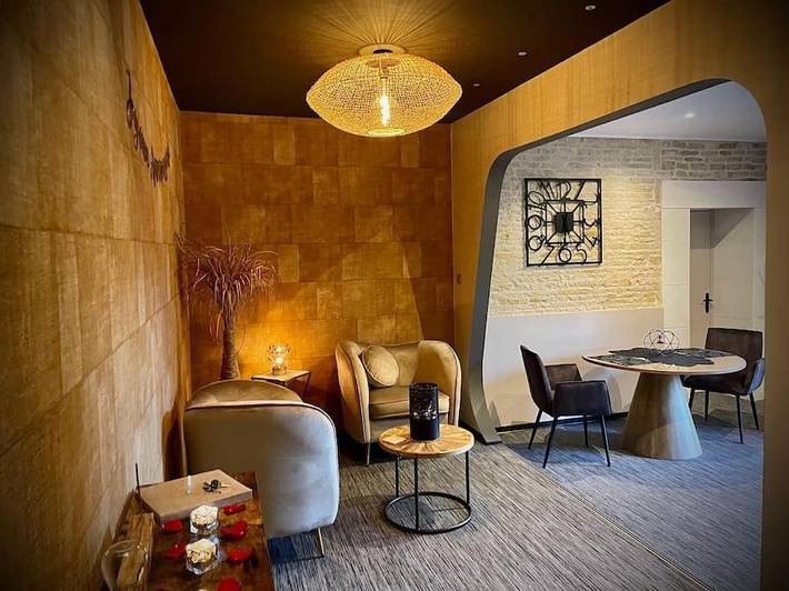 Location de vacances pour 2 personnes, avec jardin ainsi que jacuzzi et terrasse à Arçais - 4