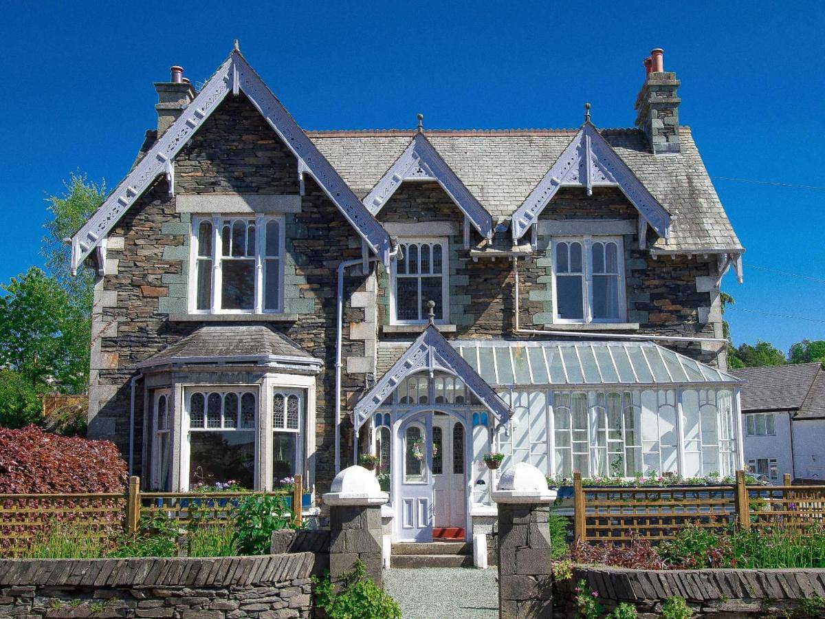 Elim Bank Guest House in Bowness-on-Windermere, Lake District
