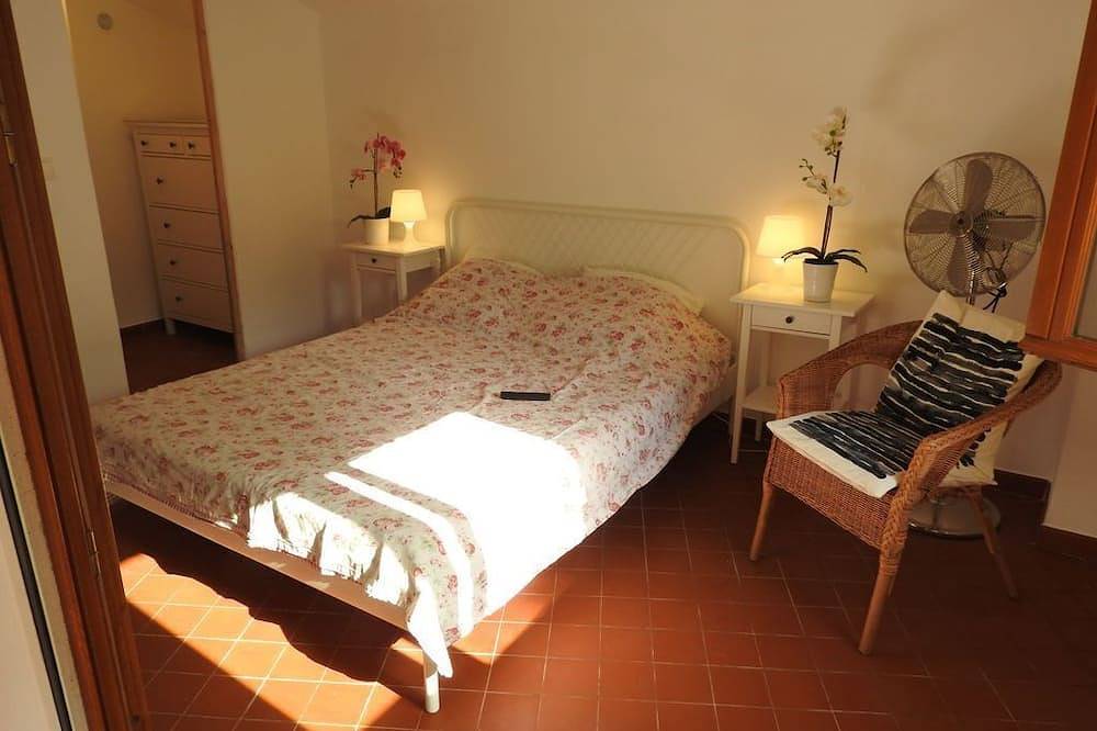Apartamento entero, Studio Aix 30 m² de jardín inglés, cerca del centro y del arco del río. in Aix-en-Provence, Region de Aix-en-Provence