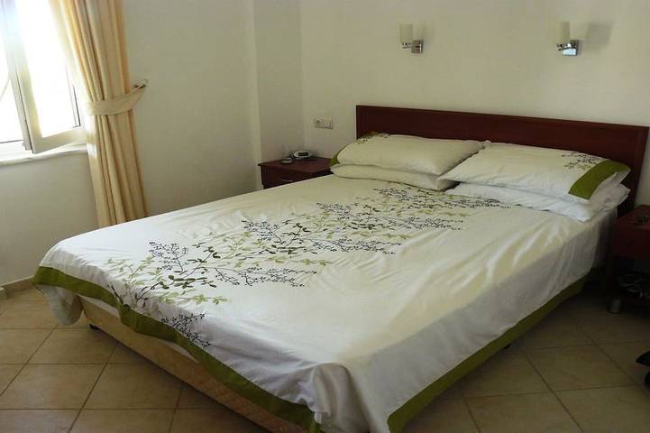 Schöne freistehende Villa mit Pool, 2 min zu Fuß zum Zentrum von Dalyan in Ortaca, Türkische Ägäis