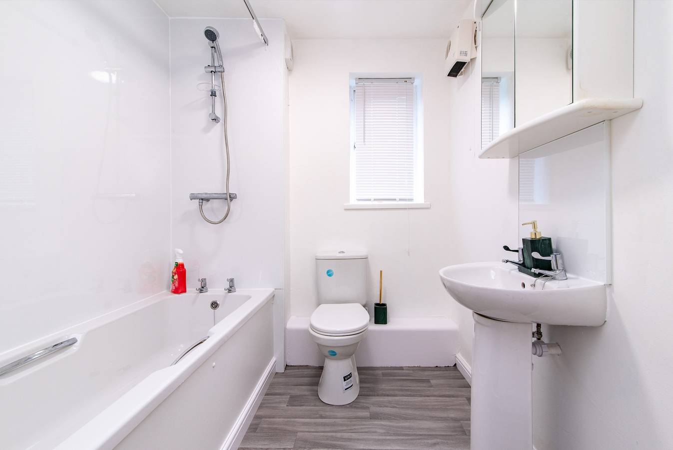 Apartamento vacacional entero, Apartment - Sleeps 2 - Parking - Wifi in Coventry, Birmingham y alrededores