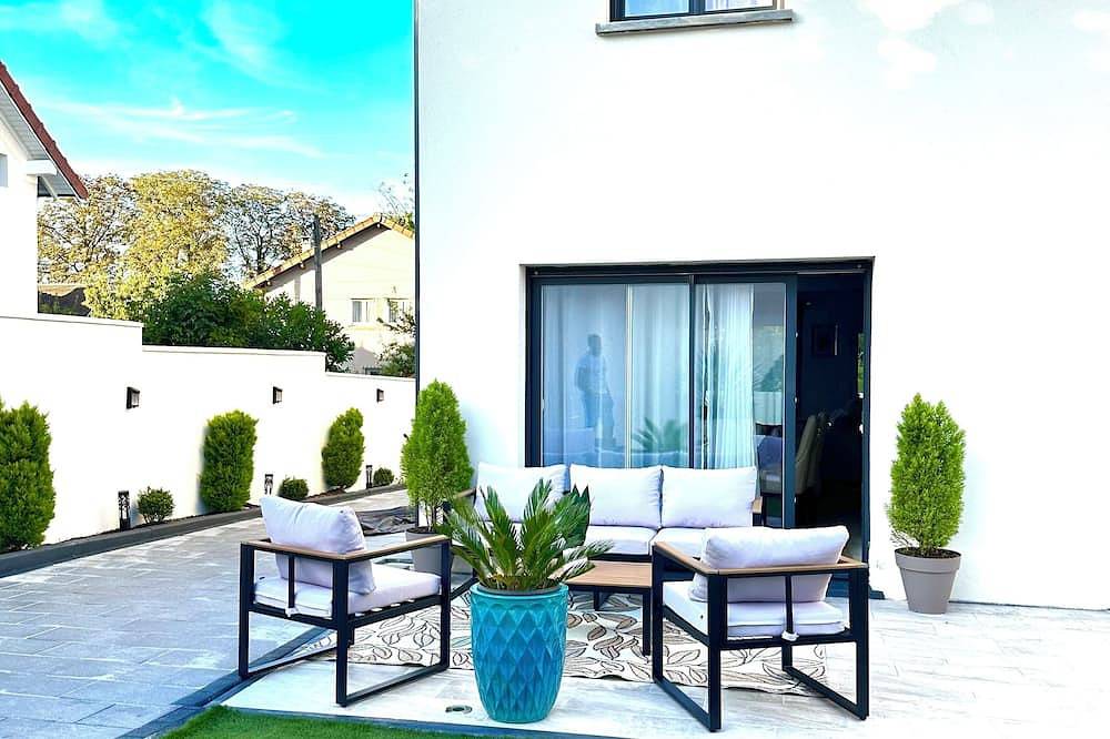 La villa six_jml in Ris-Orangis, Essonne