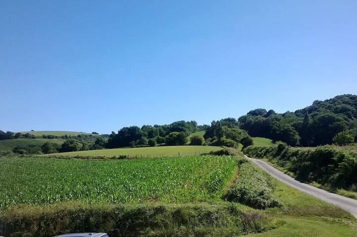 Location de vacances pour 4 personnes, avec Terrasse ainsi que Jardin et Piscine au Pays basque
