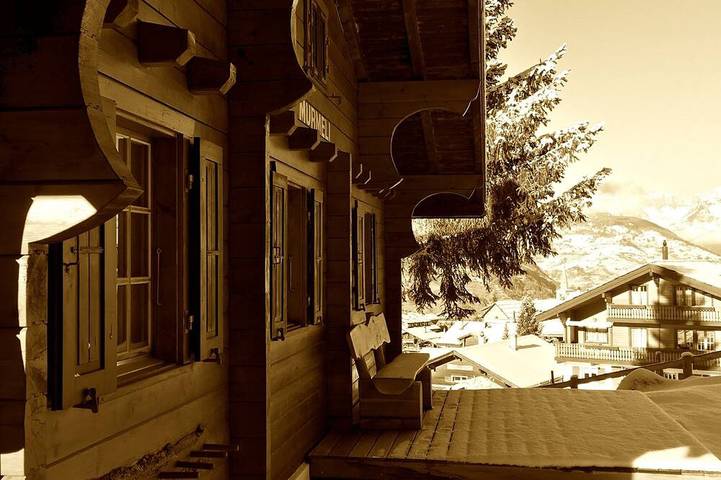 Chalet für 11 Personen, mit Garten und Balkon in Grächen