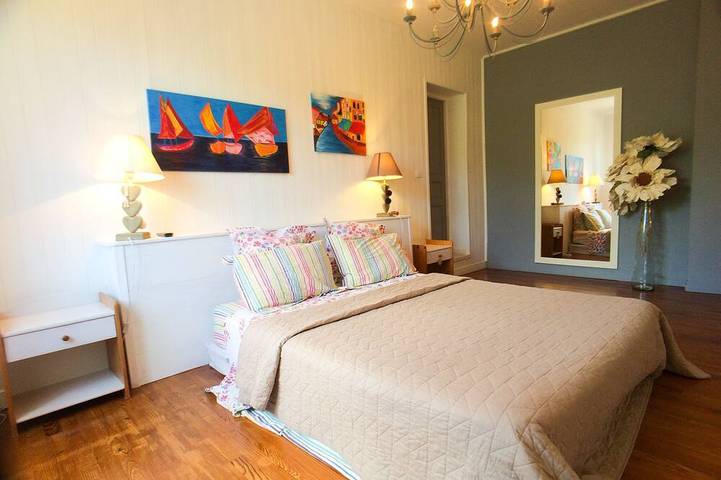 Location de vacances pour 8 personnes, avec terrasse et jardin à Montdurausse - 3