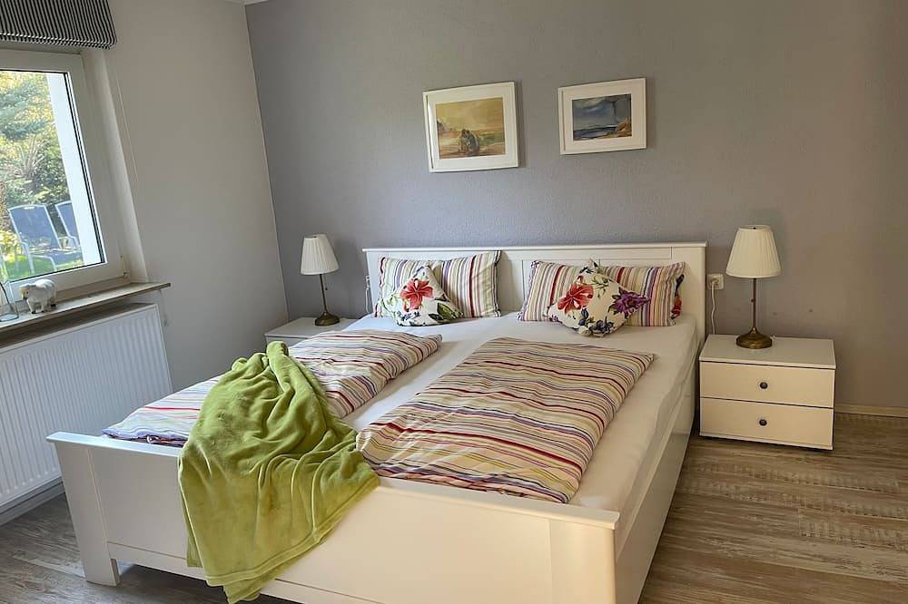 Ganze Wohnung, Ferienwohnung/App. für 2 Gäste mit 70m² in Lauchhammer in Lauchhammer, Naturpark niederlausitzer heidelandschaft (Brandenburg)