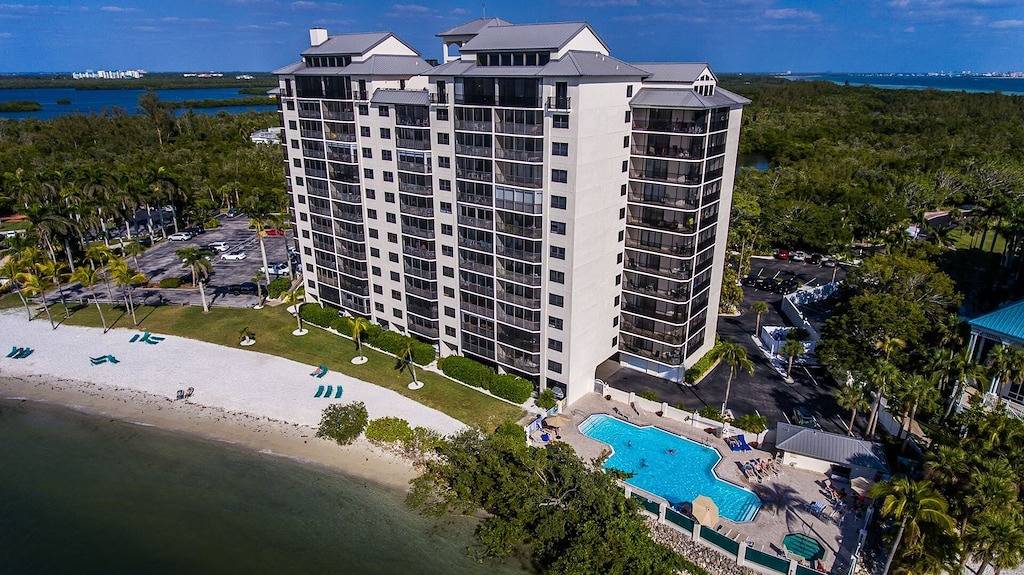 Ganze Wohnung, Neu renovierte Eigentumswohnung direkt am Strand im Sanibel Harbour Resort in Punta Rassa, Southwest Florida