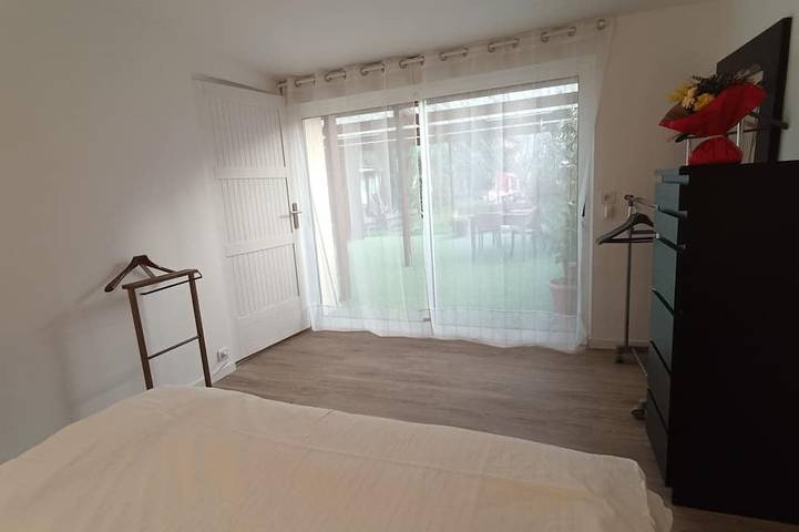 Location de vacances pour 4 personnes, avec jardin et terrasse à Chelles - 3