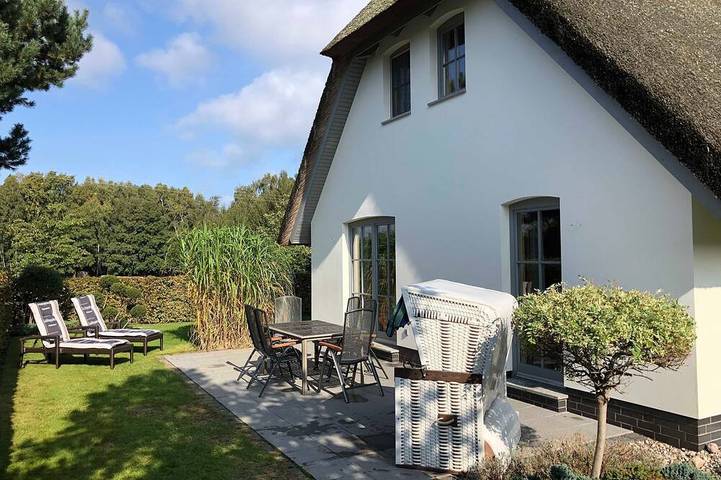 Ferienwohnung für 5 Personen, mit Terrasse und Sauna sowie Garten in Stubbenfelde