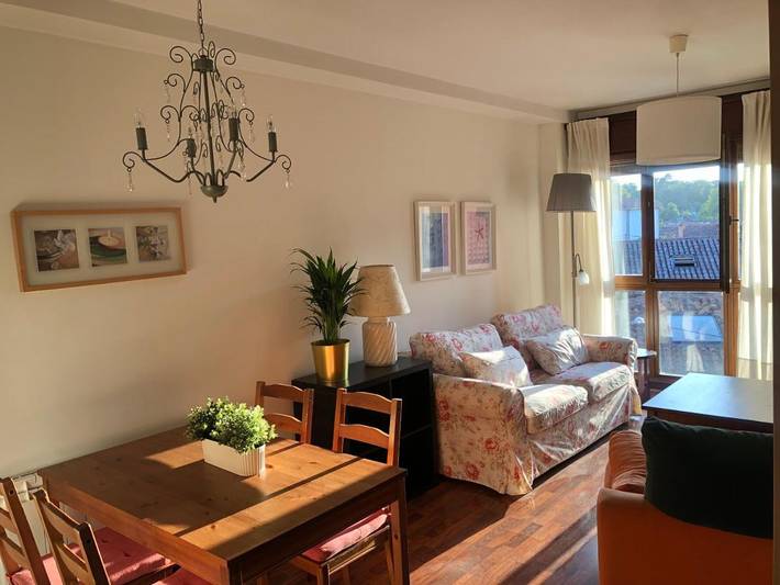 Apartamento para 6 personas, con vistas en Nueva de Llanes