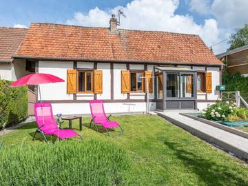 Gîte pour 4 personnes, avec jardin et terrasse, animaux acceptés à Mesnières-en-Bray