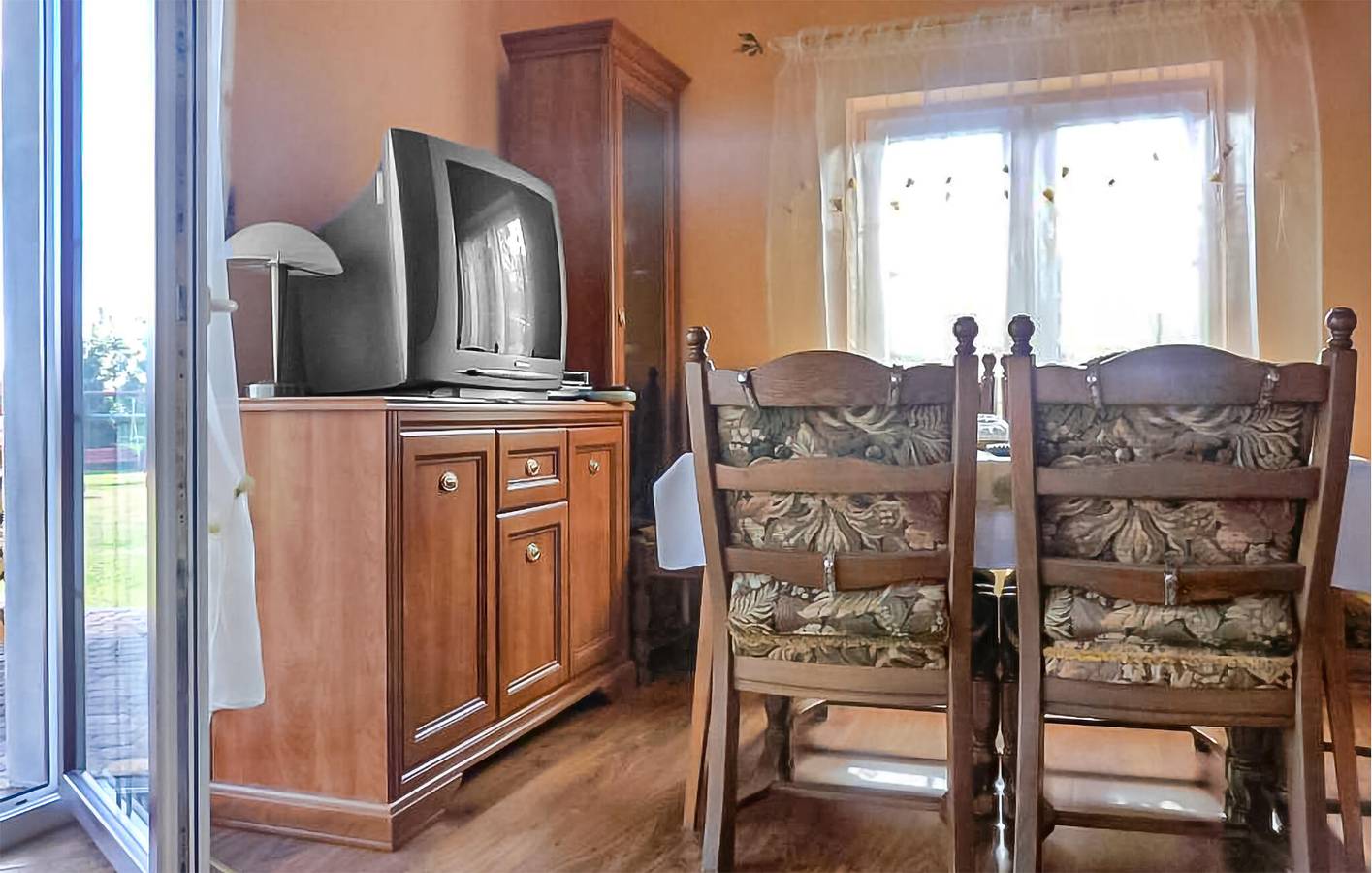 Ferienhaus für 8 Personen mit Terrasse in Neuenhagen, Amt, Powiat Sławieński