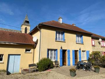 Gîte pour 6 personnes, avec terrasse à Malandry