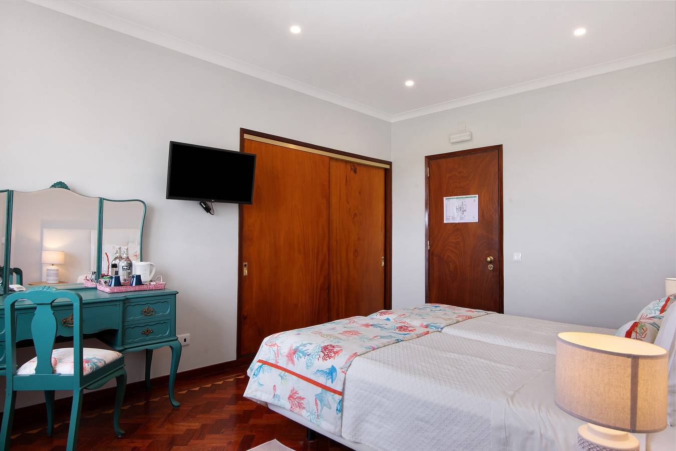 Milreu Guesthouse - Kamer "Mar" met uitzicht op het zwembad, foto 12