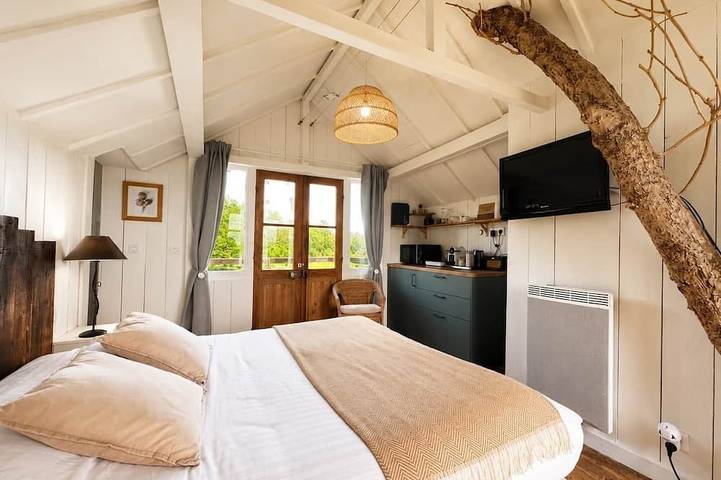 Location de vacances pour 2 personnes, avec balcon ainsi que jardin et piscine à Montoillot - 3