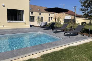 Gîte pour 12 personnes, avec terrasse et piscine, animaux acceptés à Bligny-lès-Beaune