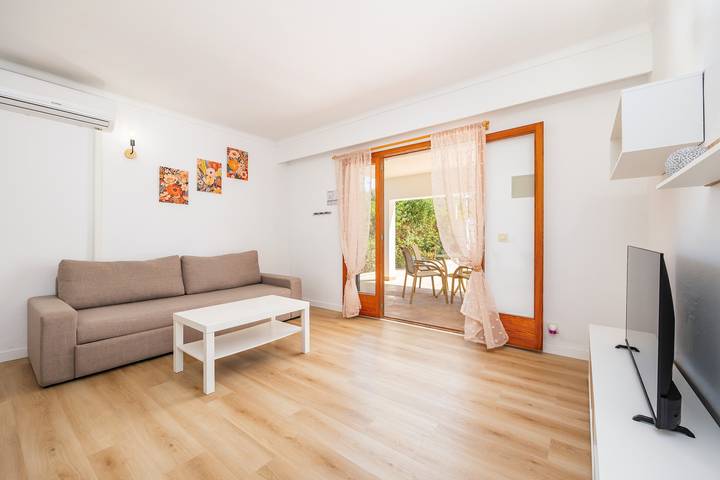 Appartement entier, Appartement "Felipe 2-1" avec piscine, Wi-Fi, jardin et terrasse (taxes incluses) in Cala d'Or, Santanyí