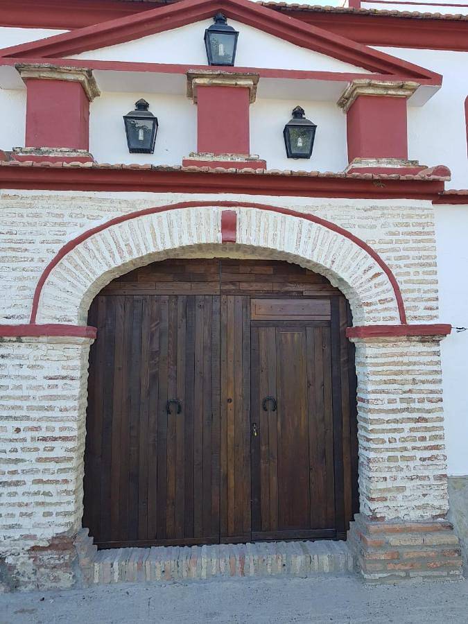 Casa rural para 12 personas, con vistas además de piscina y jardín en La Campana