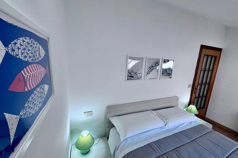 Ganze Wohnung, Apartment with all amenities 50 meters from the sea. Breathtaking view in Ortona (Gemeinde), Chieti Provinz