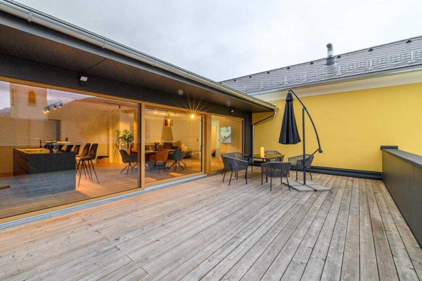 Entire apartment, Apartment "Gasthof Alte Post - Top 7 Admiral" with Mountain View in Gmünd in Kärnten, Lieser-Maltatal