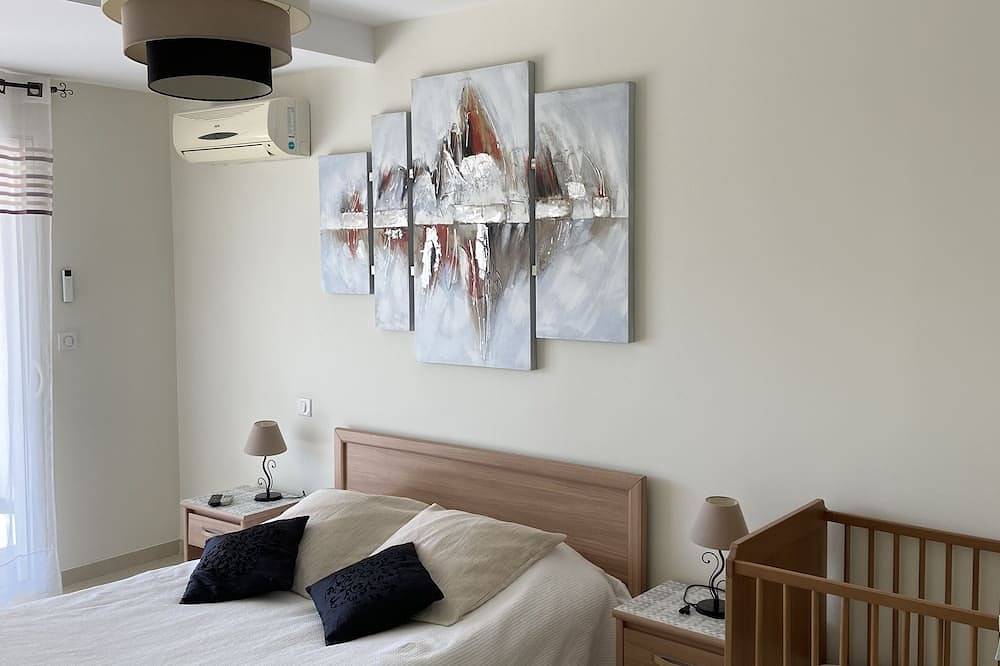 Villa prestigieuse piscine et bord de mer sur la Rte des Sanguinaires in Ajaccio, Région d'Ajaccio