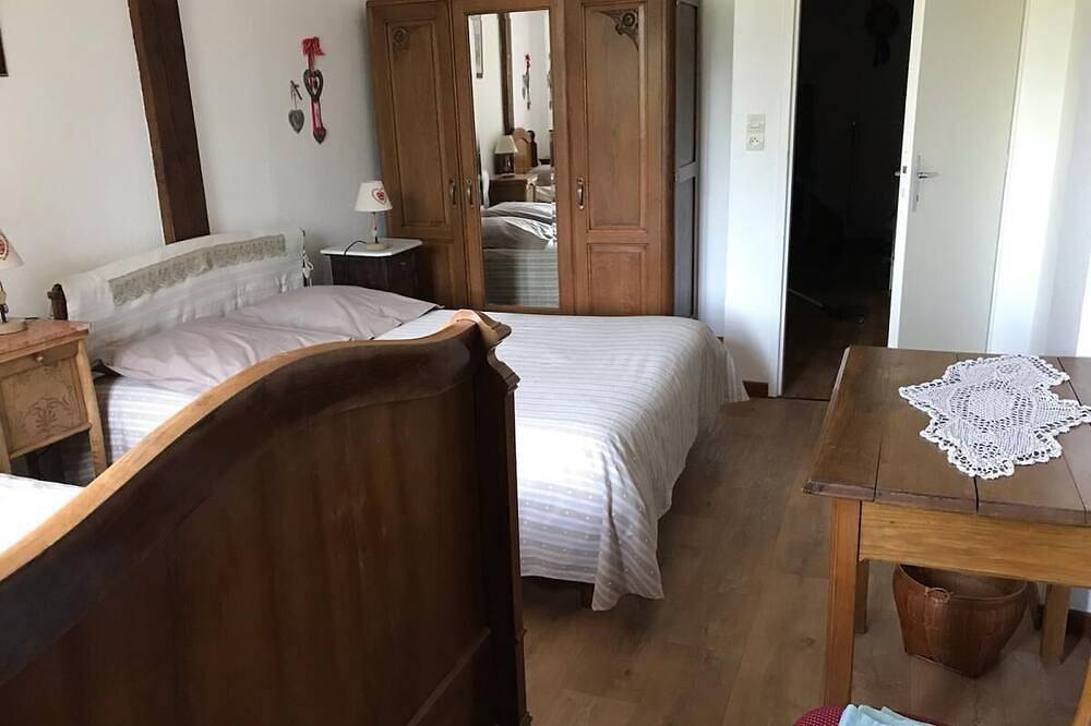 Au Coeur des Vosges  ferme rénovée - piscine privée chauffée maison /5000m2 arbo in Senones, Saint-Dié-des-Vosges