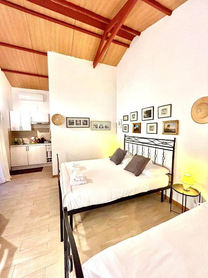 Gîte pour 3 personnes, avec vue et jardin, animaux acceptés à Fara in Sabina - 2