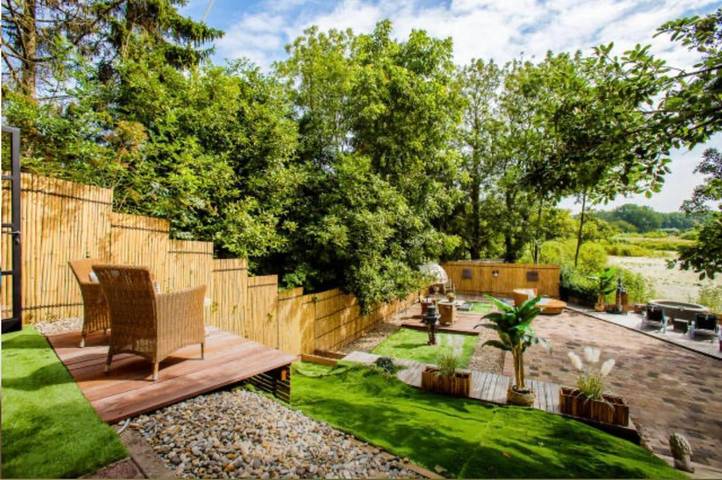 Location de vacances pour 2 personnes, avec sauna et jardin ainsi que terrasse et vue sur le lac à Bois Le Duc - 4