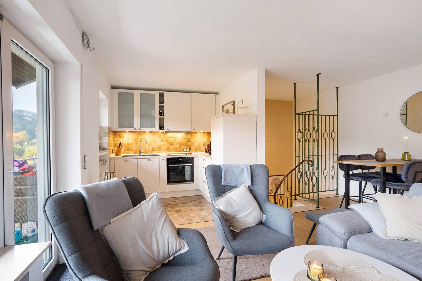 Ganze Wohnung, Ferienwohnung Wald-Ausblick mit privater Terrasse und Balkon in Willingen, die Mittelgebirge