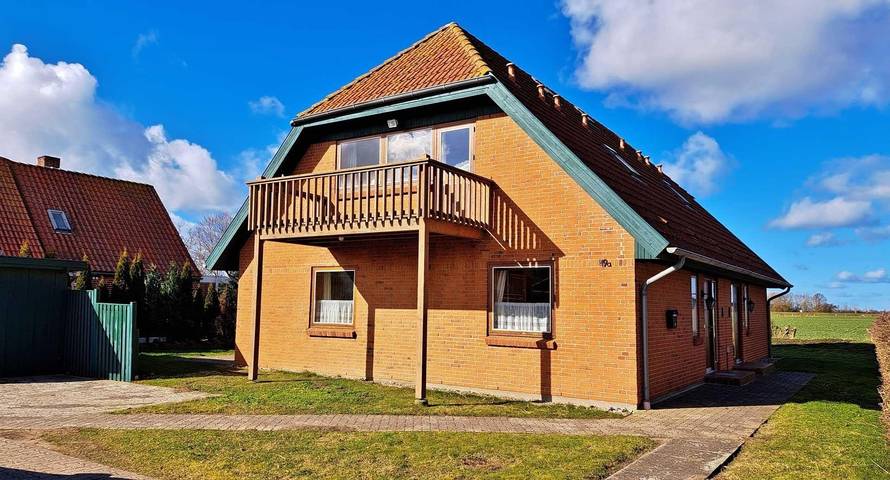 Ferienwohnung für 4 Personen, mit Garten in Lemkenhafen