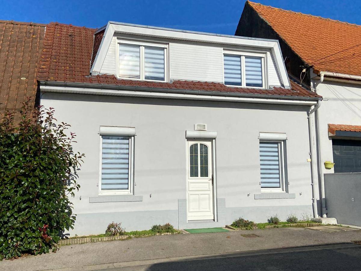 Maison de village avec jardin 15mn des plages, wifi, 2 chambres, jardin in Hesdin-l'Abbé, Région de Boulogne-sur-Mer